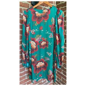 NWOT Farm Rio Floral Shift Dress  Size Small